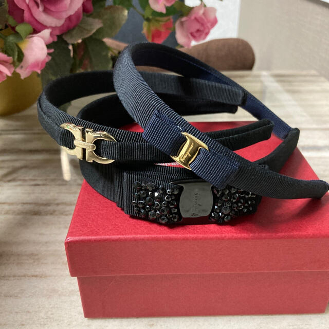 Salvatore Ferragamo - 美品☆フェラガモ カチューシャ♡ネイビー