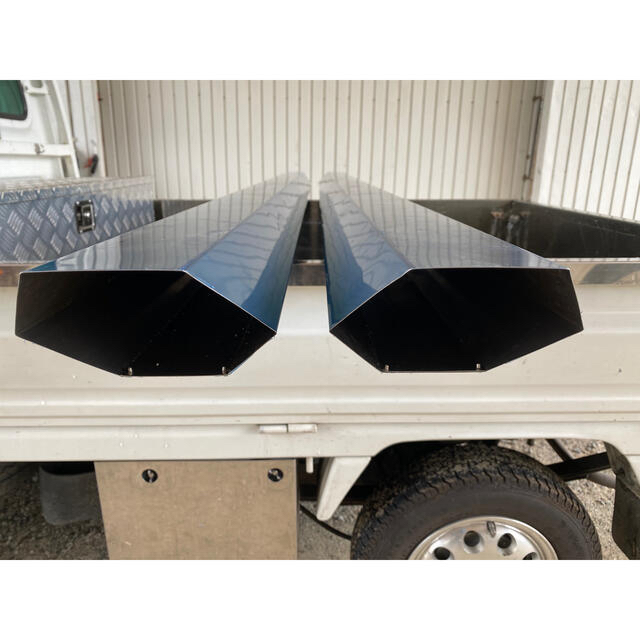 デコトラ トラック キャブ ロケット 筒出し 六角型 長さ2m 市販 - パーツ デコトラ トラック キャブ ロケット 筒出し 六角型 長さ2m 市販 - パーツ