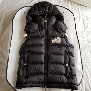 モンクレール(MONCLER)の新品MONCLERベスト(ダウンベスト)