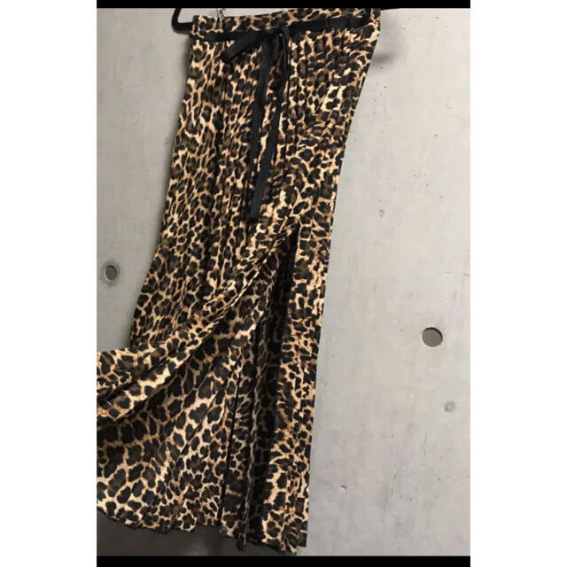 ZARA(ザラ)のZARA レオパード柄 スカート レディースのスカート(ロングスカート)の商品写真