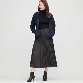 ユニクロ(UNIQLO)のユニクロ　アコーディオンプリーツロングスカート (ロングスカート)