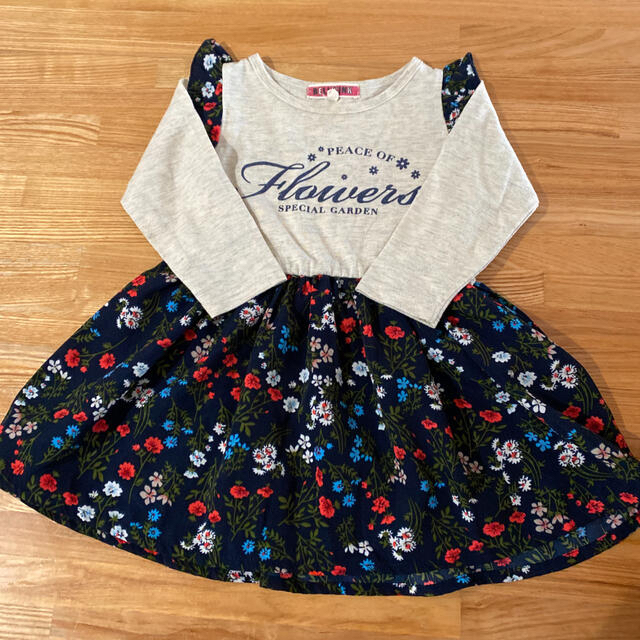 ベビー　花柄ワンピースとボーダーワンピース キッズ/ベビー/マタニティのキッズ服女の子用(90cm~)(ワンピース)の商品写真