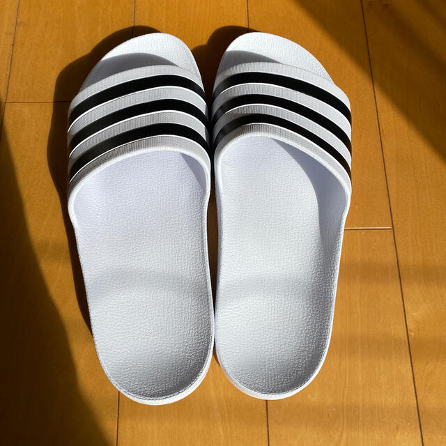 adidas(アディダス)のアディダス　サンダル　ADILETTE Aqua 新品　27.5 cm メンズの靴/シューズ(サンダル)の商品写真