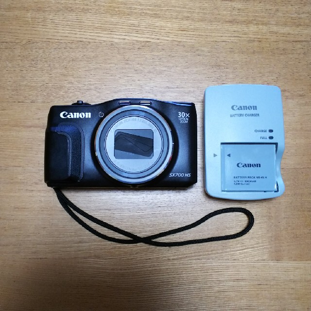 Canon(キヤノン)のCanon SX700HS デジカメ スマホ/家電/カメラのカメラ(コンパクトデジタルカメラ)の商品写真