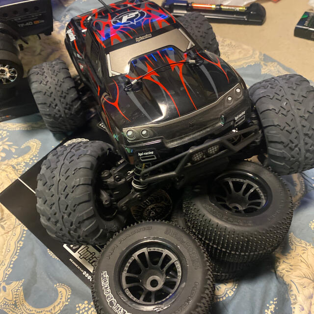 hpi サベージ　フラックス　XS 石狩市　MAX105km！ エンタメ/ホビーのおもちゃ/ぬいぐるみ(ホビーラジコン)の商品写真