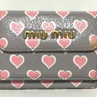 ミュウミュウ(miumiu)のミュウミュウ 3つ折り財布 - 5MH020 ハート(財布)