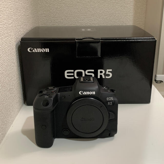 Canon キャノン　EOS R5