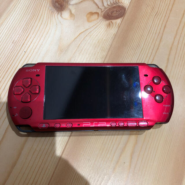 PlayStation Portable(プレイステーションポータブル)のPSP3000  ジャンク　 エンタメ/ホビーのゲームソフト/ゲーム機本体(携帯用ゲーム機本体)の商品写真