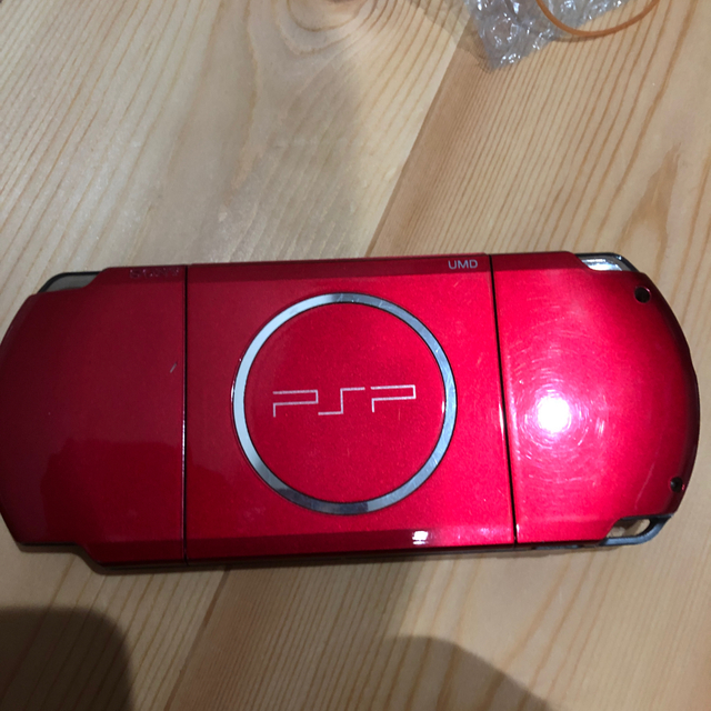 PlayStation Portable(プレイステーションポータブル)のPSP3000  ジャンク　 エンタメ/ホビーのゲームソフト/ゲーム機本体(携帯用ゲーム機本体)の商品写真