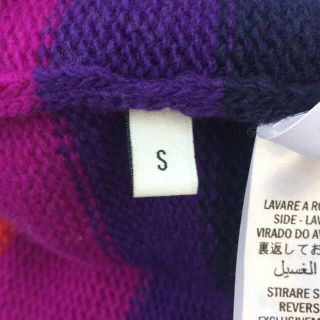 グッチ GUCCI Vネック ニット 毛100% 日本お値下 www.doctorfit.com.br