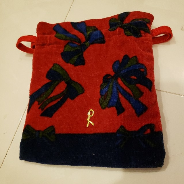 ROBERTA DI CAMERINO(ロベルタディカメリーノ)のROBERTA　巾着 レディースのファッション小物(ポーチ)の商品写真