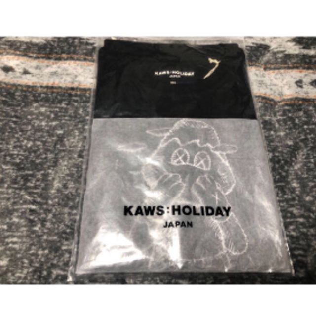 【新品未使用】KAWS：HOLIDAY JAPAN Tシャツ M&L