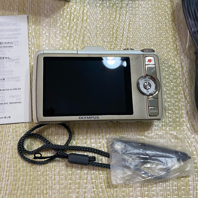 OLYMPUS(オリンパス)の値下げ😁オリンパス　カメラ　SH-25MR スマホ/家電/カメラのカメラ(コンパクトデジタルカメラ)の商品写真