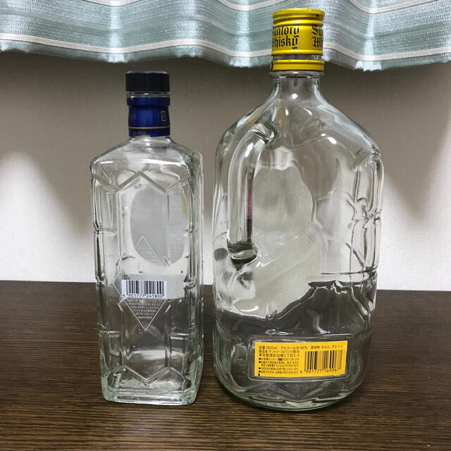 サントリー - ウィスキー 空き瓶 2本セットの通販 by ワイシャツ サントリー - ウィスキー 空き瓶 2本セットの通販 by ワイシャツ