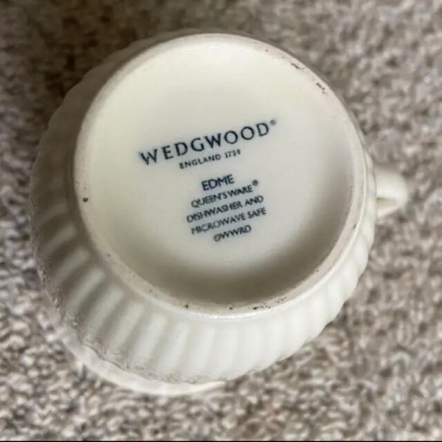 WEDGWOOD(ウェッジウッド)のウェッジウッド　エドミー プレーン　マグカップ　オフホワイト　白磁 インテリア/住まい/日用品のキッチン/食器(グラス/カップ)の商品写真