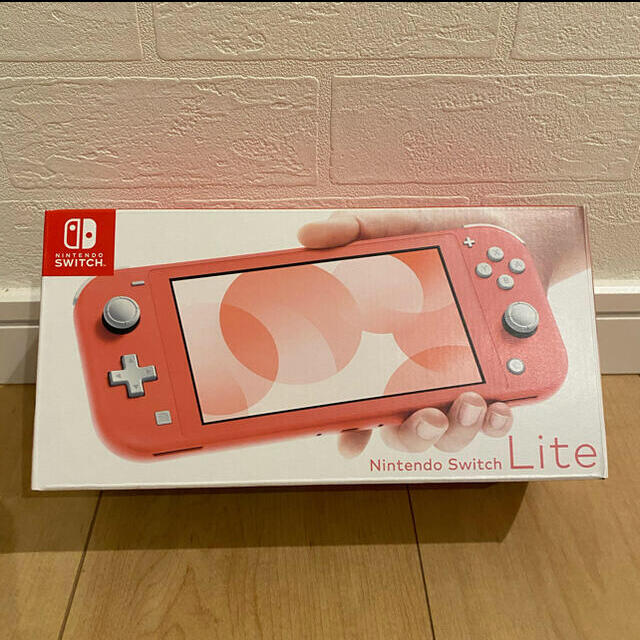 【新品未使用】Nintendo Switch Lite コーラル(ピンク)ライト