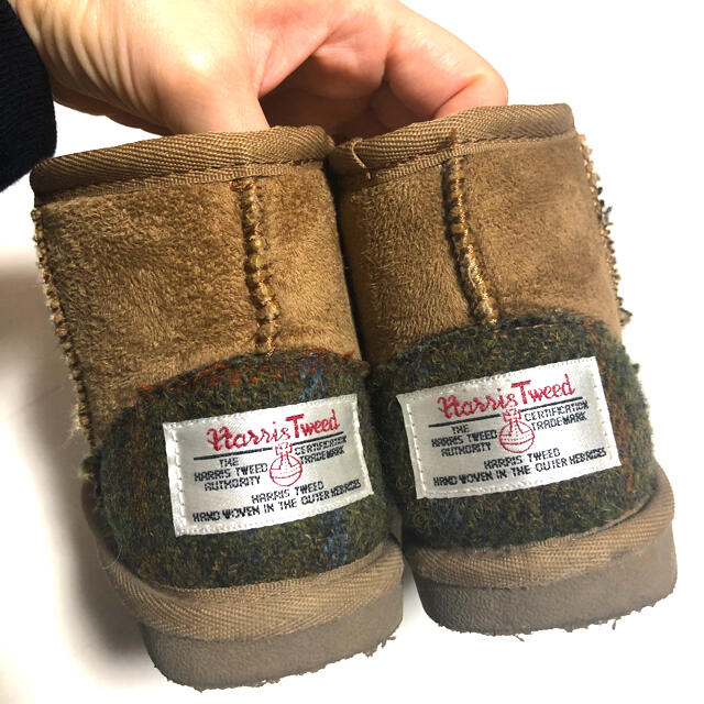 Harris Tweed(ハリスツイード)の美品　ハリスツイード　ムートンブーツ キッズ/ベビー/マタニティのキッズ靴/シューズ(15cm~)(ブーツ)の商品写真