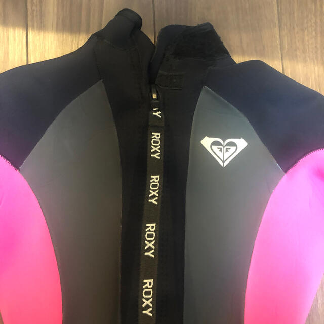 Roxy(ロキシー)のROXY ロキシー　ウェットスーツ　レディース スポーツ/アウトドアのスポーツ/アウトドア その他(サーフィン)の商品写真