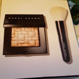 ボビイブラウン(BOBBI BROWN)の美品　bobbi brown ボビイブラウンハイライティングパウダー(フェイスパウダー)