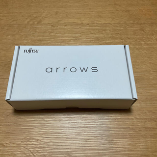 フジツウ(富士通)のarrows RX ブラック　32 GB SIMフリー(スマートフォン本体)