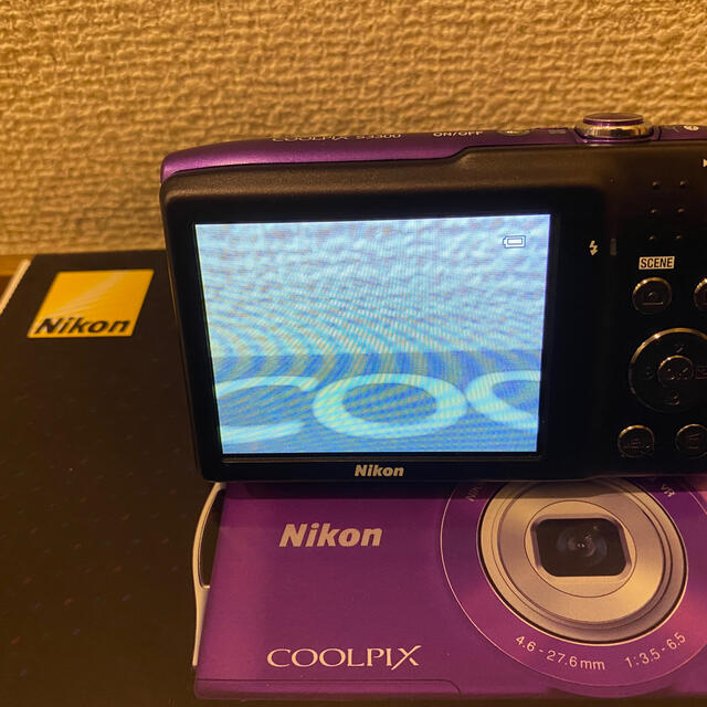 Nikon(ニコン)の【値下げ】ニコン COOLPIX S3300 スマホ/家電/カメラのカメラ(コンパクトデジタルカメラ)の商品写真