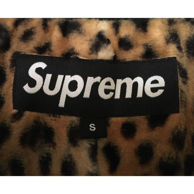 Supreme(シュプリーム)の【専用【S】supreme Loro Piana チェスターコート  メンズのジャケット/アウター(チェスターコート)の商品写真