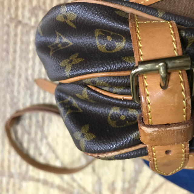 LOUIS VUITTON ショルダーバッグ