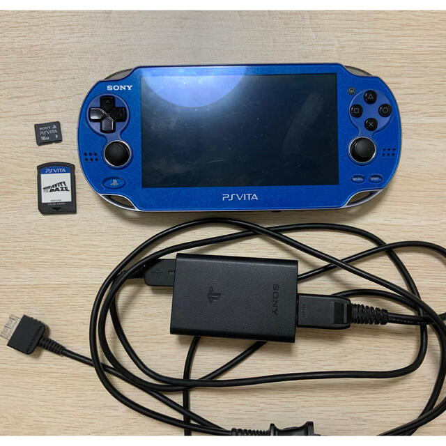 PS VITA本体　付属品　ソフト6本