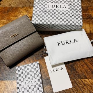 フルラ(Furla)のほぼ新品 FURLA 二つ折り財布(財布)