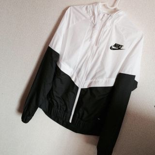 ナイキ(NIKE)のNIKE ウインドウランナー ジャケットSALE‼︎(ナイロンジャケット)