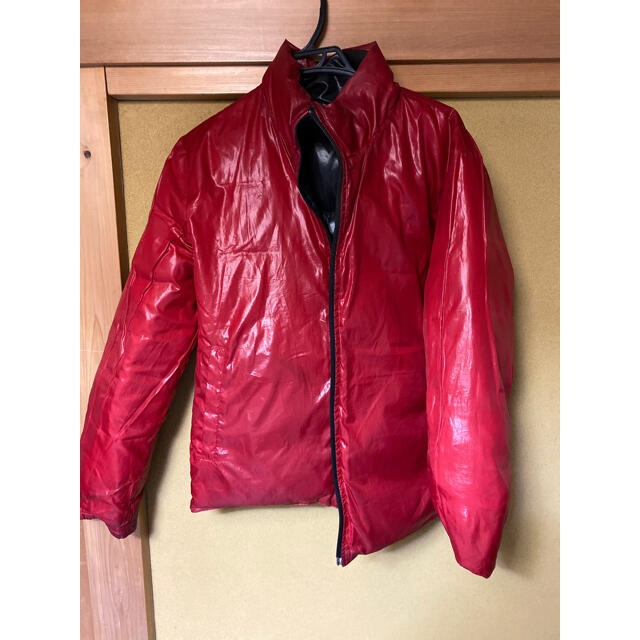 EDWIN(エドウィン)の本日まで大特価！EDWIN リバーシブル　ダウンジャケット　黒　赤 メンズのジャケット/アウター(ダウンジャケット)の商品写真