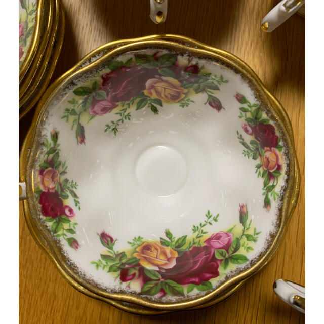 ROYAL ALBERT(ロイヤルアルバート)のロイヤルアルバート　ティーカップ　5個セット　マグカップ2 カップ2 インテリア/住まい/日用品のキッチン/食器(グラス/カップ)の商品写真