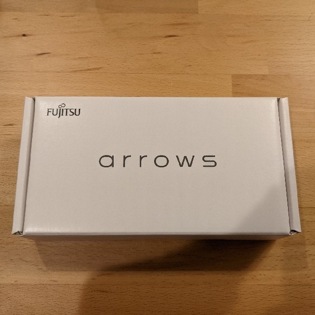 [新品]arrows RX ブラックスマートフォン/携帯電話