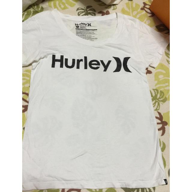 Hurley(ハーレー)のハーレー 白 半袖 レディースのトップス(Tシャツ(半袖/袖なし))の商品写真