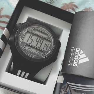 アディダス(adidas)の腕時計(腕時計(デジタル))