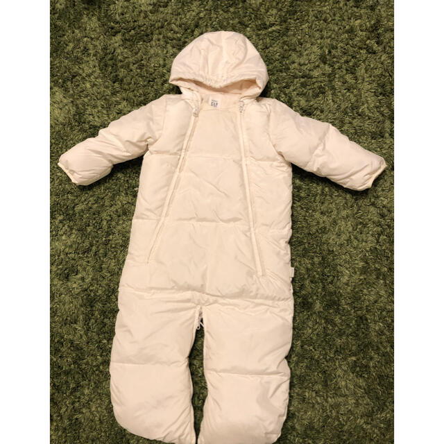 babyGAP(ベビーギャップ)の【新品同様】baby GAP🧸ジャンプスーツ キッズ/ベビー/マタニティのベビー服(~85cm)(カバーオール)の商品写真