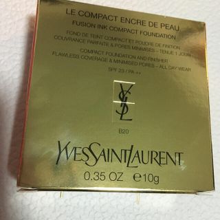 イヴサンローランボーテ(Yves Saint Laurent Beaute)の新品　イブサンローラン  アンクルドコンパクト　B20 おまけ付き☆(ファンデーション)