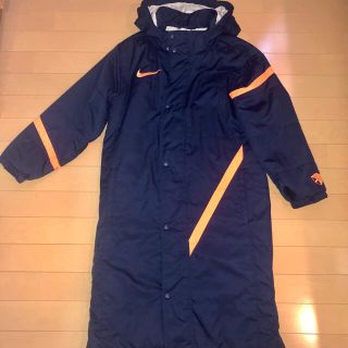 ナイキ(NIKE)の美品！ナイキベンチコート　ネイビー×オレンジ　キッズM(コート)