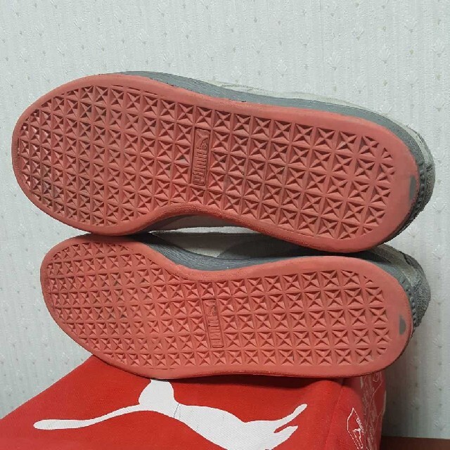 PUMA(プーマ)の28cm 国内正規品 PUMA × staple pigeon SUEDE 鳩 メンズの靴/シューズ(スニーカー)の商品写真