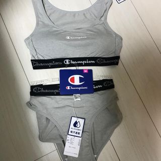 チャンピオン(Champion)のチャンピオン　ショーツ  新品　スポーツブラ(ブラ&ショーツセット)