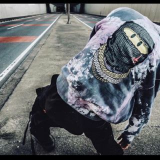 Supreme - 【もか様専用】cvtvlist カタリスト ctls タイダイパーカー