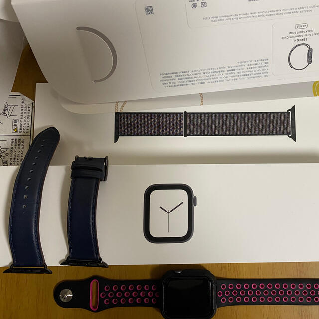 Apple Watch(アップルウォッチ)のApple Watch series 4 44mm 即売り切れ御免　ゲリラ中‼️ メンズの時計(腕時計(デジタル))の商品写真