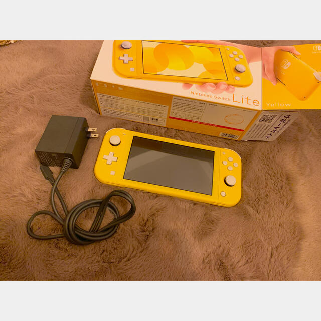 ゲームソフトゲーム機本体Nintendo Switch Lite イエロー