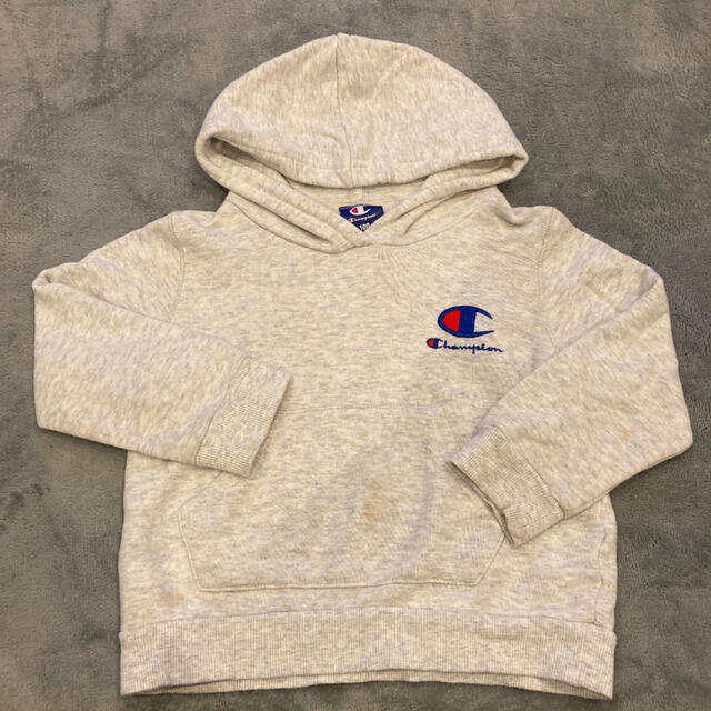 Champion(チャンピオン)のチャンピオン　パーカー　100 キッズ/ベビー/マタニティのキッズ服男の子用(90cm~)(その他)の商品写真