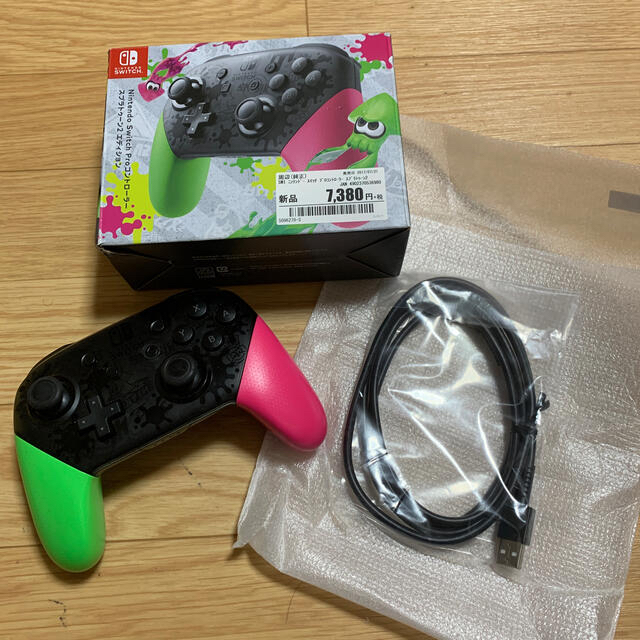 Nintendo Switchのプロコントローラー　スプラトゥーンエディション