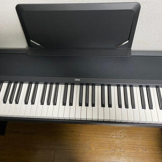 コルグ(KORG)のKORG B1 電子ピアノ(専用スタンド、ペダル、譜面台、ACアダプター)(電子ピアノ)