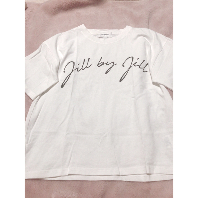 JILL by JILLSTUART(ジルバイジルスチュアート)のロゴTシャツ メンズのトップス(Tシャツ/カットソー(半袖/袖なし))の商品写真