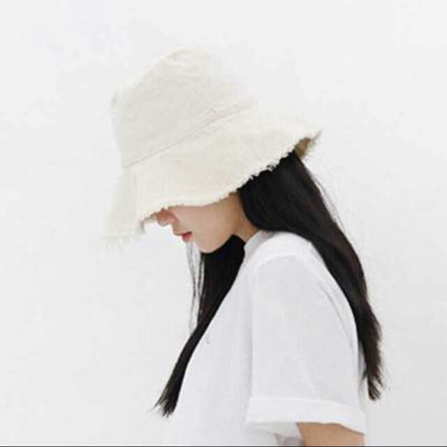 フリンジハット レディース バケットハット ホワイト 帽子 韓国ファッション レディースの帽子(キャップ)の商品写真