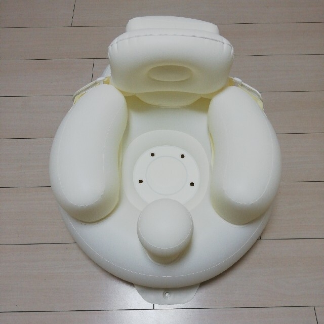 アカチャンホンポ ふんわり バスチェア アカチャンホンポ 白 ホワイト ベビーバス の通販 By Shop アカチャンホンポならラクマ アカチャンホンポ ふんわり バスチェア アカチャンホンポ 白 ホワイト ベビーバス の通販 By Shop アカチャンホンポならラクマ