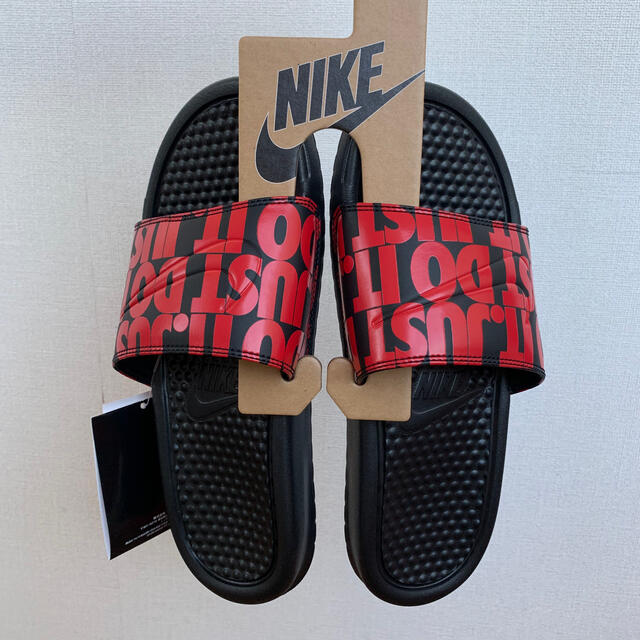 NIKE(ナイキ)の【NIKE】未使用・タグ付き　BENASSI JDI PRINT レディースの靴/シューズ(サンダル)の商品写真